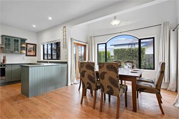 Kokomea House (Bachcare) - Wanaka