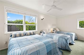 Mid (Bachcare) - Rainbow Point
