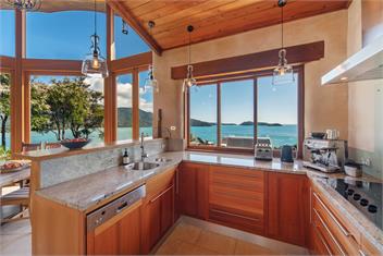 Tokongawa Retreat - Views, Pools, Serenity! - Tasman