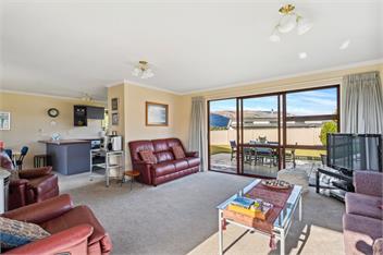 Alpine Scenery (Bachcare) - Wanaka