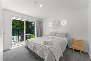 Tuis and Pools (Bachcare) - Taupo