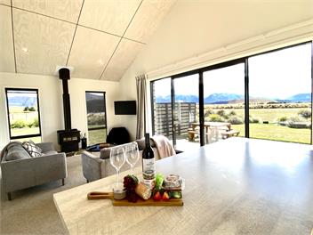 The Schist Cabin - Twizel