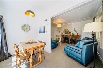 Fiordland Hideaway (Bachcare) - Te Anau