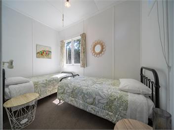 Fiordland Hideaway (Bachcare) - Te Anau