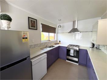 Rotorua Holiday Home - Prime Location - Garden - Rotorua