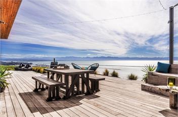 Seawatch - Spa Pool & Panoramic Ocean Views - Nelson