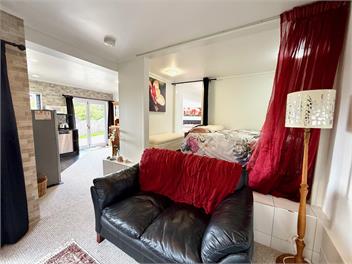 Cosy Raglan Studio — Walk to Beach & Village - Roberts St - Apartment (Downstairs) - Raglan
