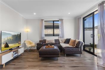 Coastal Chic (Bachcare) - Papamoa