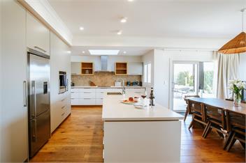 Penshurst | Sleeps 8 | Spa Pool - Wanaka
