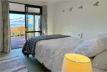 Lakeside Ōhau | Panoramic Lake & Mountain Views -