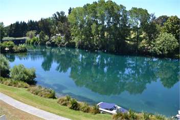 Riverside Apartment - Taupo Apartment Accommodation - Taupo