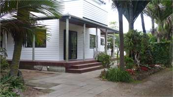 The Lane Cottage, Medland's Beach - Great Barrier Island
