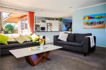 Papamoa quiet and close to the beach - Papamoa