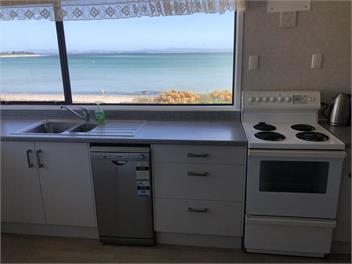 Rangiputa Absolute Beachfront -