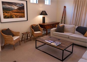 Arrowtown - modern 3 bedroom/2 bathroom holiday home - Wakatipu