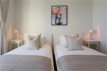 Views on Edinburgh | Queenstown Hill Luxury - Queenstown