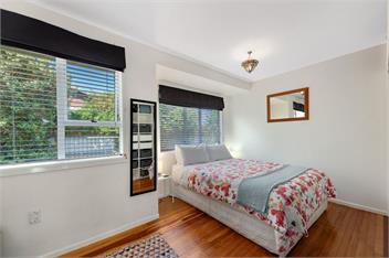The Black Bach (Bachcare) - Mt Maunganui