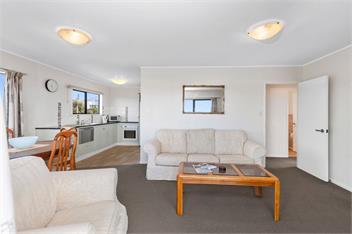Snells Seaside Bach (Bachcare) - Snells Beach