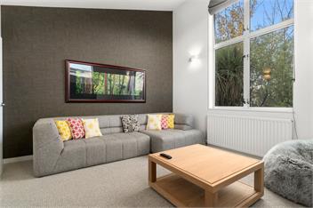 A Stunning Stay (Bachcare) - Queenstown