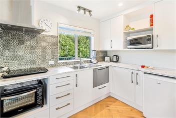 Slice of Paradise (Bachcare) - Waikanae