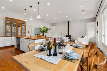 Botham's Beauty (Bachcare) - Blenheim
