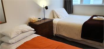OB Retreat - 6 bedrooms, Ideal for families, friends & work groups. Private & quiet. - Wellington