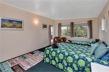 Patsy Cottage – A Charming 1960s Kiwi Bach near Kaitaia - Kaitaia