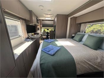 RV Space With Comfy Bed in Country Location - Hastings