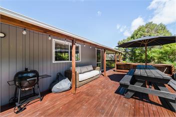 Sunny Paihia Retreat with BBQ, Spa and Pool - Paihia
