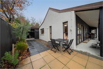 Townhouse Retreat (Bachcare) - Te Anau