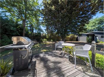 Fiordland Hideaway (Bachcare) - Te Anau