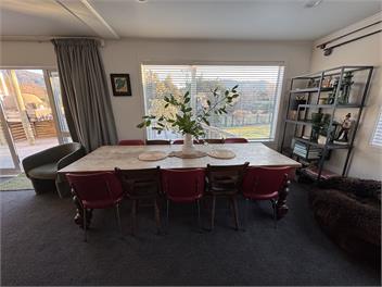 Trout House - 2 Master bedrooms with ensuites - Turangi