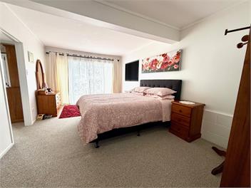 Cosy Raglan Studio — Walk to Beach & Village - Roberts St - Apartment (Downstairs) - Raglan