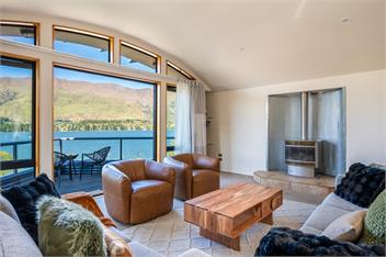Lakefront Retreat - Wanaka
