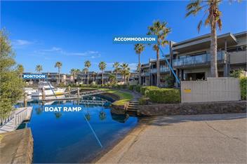 Villa One on the Waterways - Whitianga