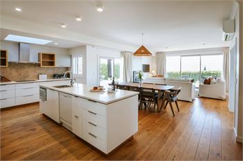 Penshurst | Sleeps 8 | Spa Pool - Wanaka