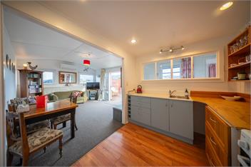 Dragon Fly Cottage (Bachcare) - Te Anau