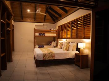 Fully serviced Beachfront Villa in Fiji -
