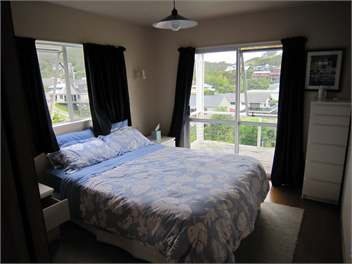 Houston Cottage - Russell     