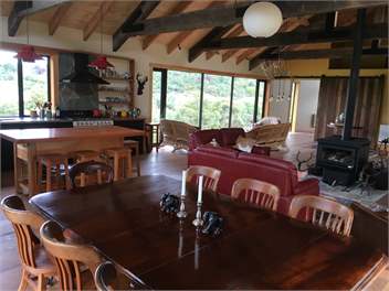 Awahuri - Waterfront River bend retreat (the Modern Bach!) - Taupo