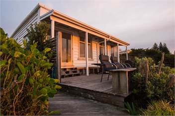  Absolute Beach Front wainui House - 