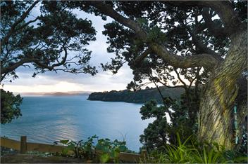 Stunning clifftop oceanview house auckland - Auckland