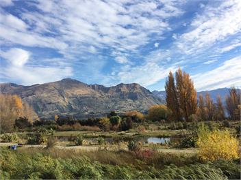 Penrith Park luxury holiday home - Wanaka
