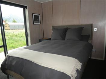 Contemporary Ohau Home - Ohau village