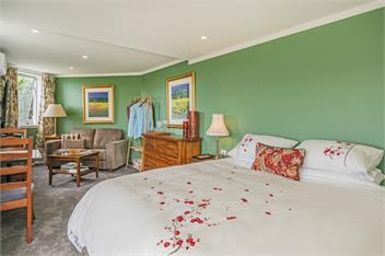 Kupe Suite - Bayview Valley Lodge - Whitianga