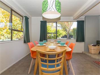 Kowhai Cottage (Bachcare) - Wanaka