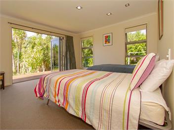 Cooks Getaway (Bachcare) - Cooks Beach