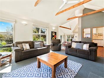 Charming on Cherry (Bachcare) - Wanaka