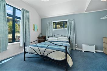 The Lakefront Gem (Bachcare) - Wanaka