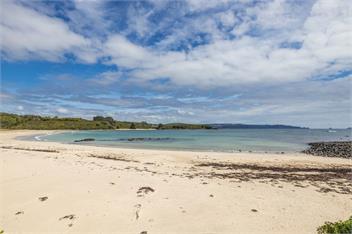 Tapuaetahi Beachfront Downstairs Unit - Kerikeri